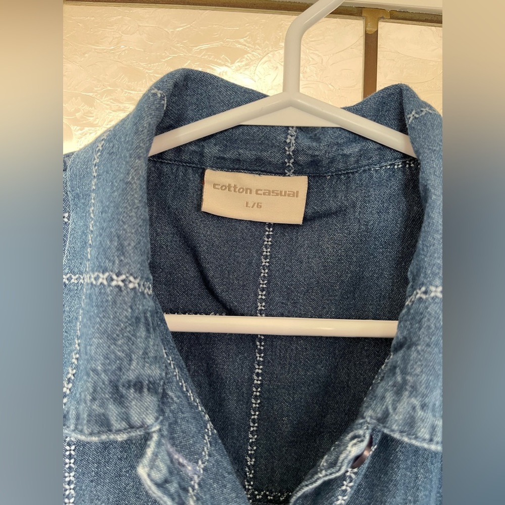 Embroidered Button-Up - Picture 3 of 6